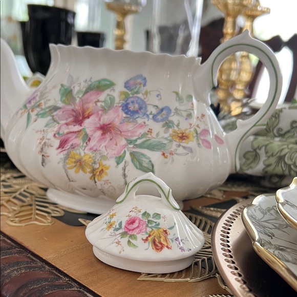 NWOT Antique Floral Royal Dalton Arcadia Tea Pot - Picture 7 of 9